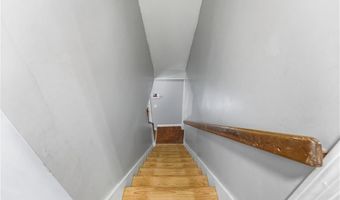 75 Staghead Dr, Burrillville, RI 02859