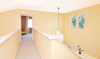 3240 Dunwoodie Rd, Ann Arbor, MI 48105