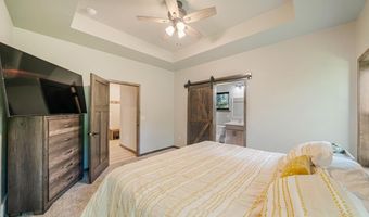 2005 E RIDGE HAVEN Ln, Appleton, WI 54913