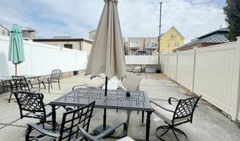39 W 9TH St 2nd floor, Bayonne, NJ 07002