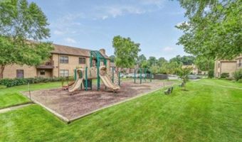 315 Wellington Pl, Aberdeen, NJ 07747