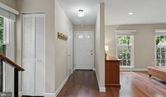 3714 MOUNT AIREY Ln, Annandale, VA 22003