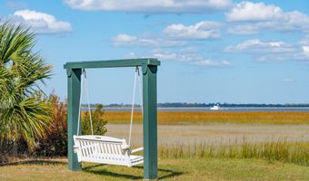 1 Tiller Island Dr, Beaufort, SC 29907