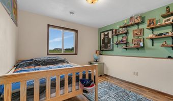 105 Estate Dr, Avon, MN 56310