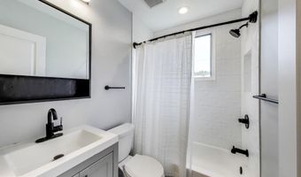 1225 EMERSON St NE, Washington, DC 20017