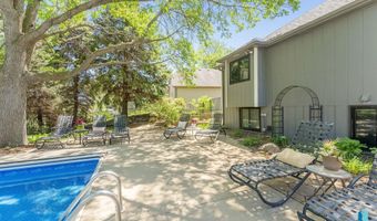 408 N Oak Ridge Rd, Brandon, SD 57005