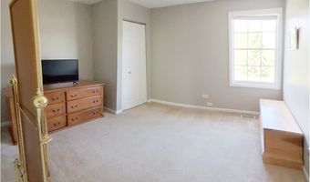 2110 Cumberland Pkwy, Algonquin, IL 60102