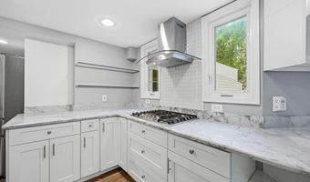 8474 ARARAT Ct, Annandale, VA 22003