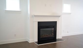 124 Auburn Run Ln, Auburn, GA 30011
