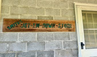 233 River Rd, Beattyville, KY 41311