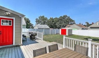 9 Norman St, Cumberland, RI 02864