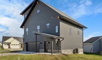 1165 Salm Dr, North Liberty, IA 52317