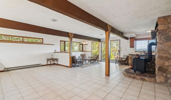 240 Black Point Rd, Alton, NH 03810