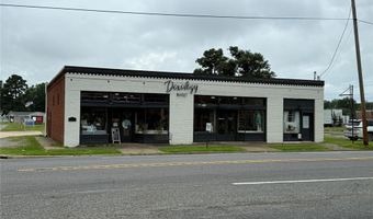 111 5th St, Benton, LA 71006