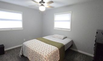 1222 NE 11th Ave, Aberdeen, SD 57401