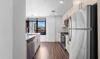 957 BROADWAY 201, Bayonne, NJ 07002