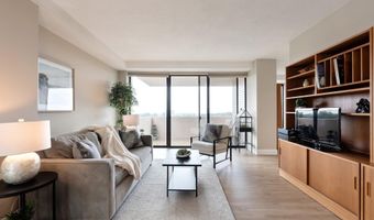 4141 N HENDERSON Rd 805, Arlington, VA 22203