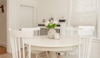 33 Slocum St, Newport, RI 02840