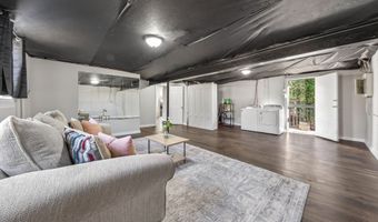 140 Merlin Dr, Athens, GA 30606