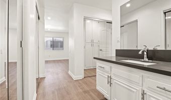5334 Lindley Ave 125, Encino, CA 91316