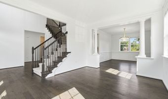 42222 CAMERON PARISH Dr, Ashburn, VA 20148