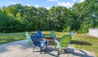 40 Haley Rd, Arundel, ME 04046