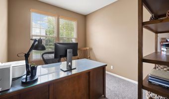 1 Parkside Ct, Algonquin, IL 60102