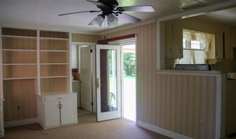 4237 Washington St, Ayden, NC 28513