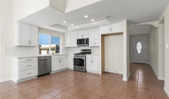 325 Cheyenne Ln, Escondido, CA 92026