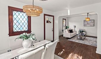 223 Michigan Ave, Alton, IL 62002