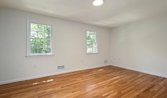 4300 ROBERTS Ave, Annandale, VA 22003