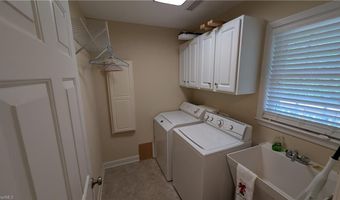 924 Easy St, Asheboro, NC 27205