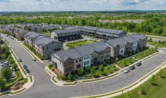 20305 SAVIN HILL Dr, Ashburn, VA 20147