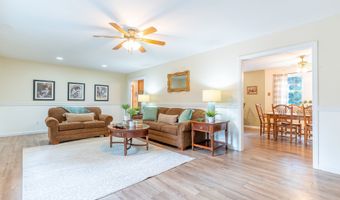 16 Gooseneck Hill Rd, Canterbury, CT 06331
