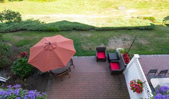 135 Amherst St 28, Amherst, NH 03031