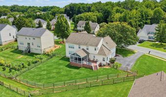 10 WHIRLAWAY Dr, Bear, DE 19701