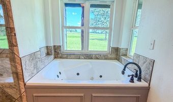 7554 S Farris Rd, Atoka, OK 74525