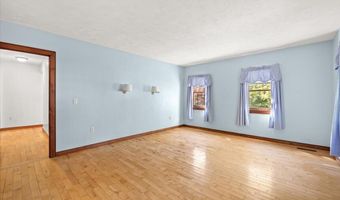 30 Seabreeze Dr, Bourne, MA 02532