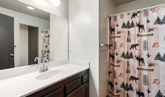 1824 Arroyo Sierra Ct, Santa Rosa, CA 95405