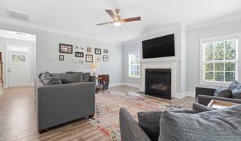 834 Winston Pines Dr, Aberdeen, NC 28315