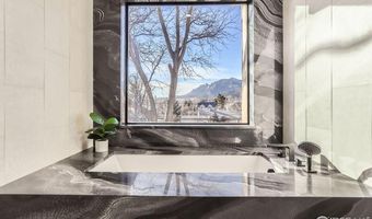 864 Iris Ave, Boulder, CO 80304