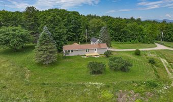 34 Cricket Ln, Sebago, ME 04029