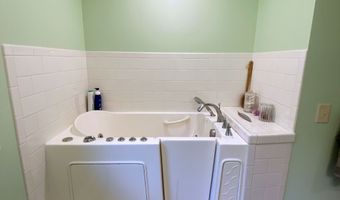 11522 Strouds Run Rd, Athens, OH 45701