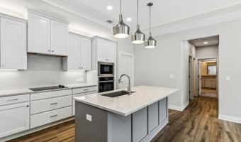 209 W Pepper Tree Rd, Andover, KS 67002