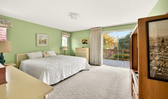 697 Oak Knoll Dr, Ashland, OR 97520