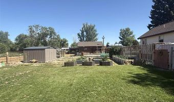202 N Division St, Cowley, WY 82420