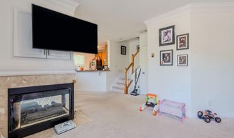 5975 TERRAPIN Pl 301C, Alexandria, VA 22310