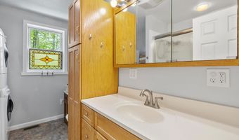9 Red Oak Rd, Barnstead, NH 03218
