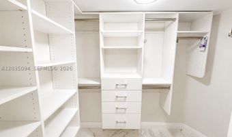 3301 N Country Club Dr 305, Aventura, FL 33180