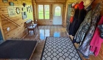 12867 E Pleasant Valley Dr, Aberdeen, SD 57401